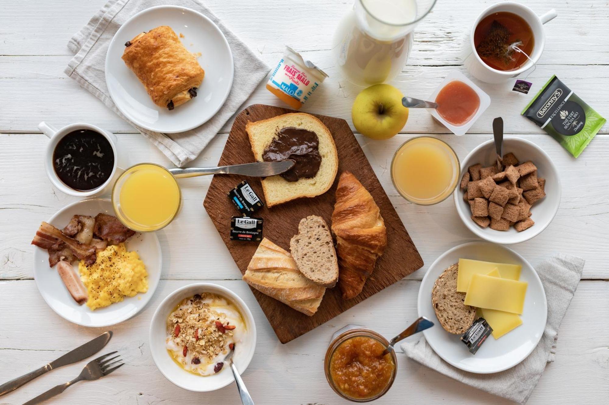 B&B Hotel Velizy Est Экстерьер фото