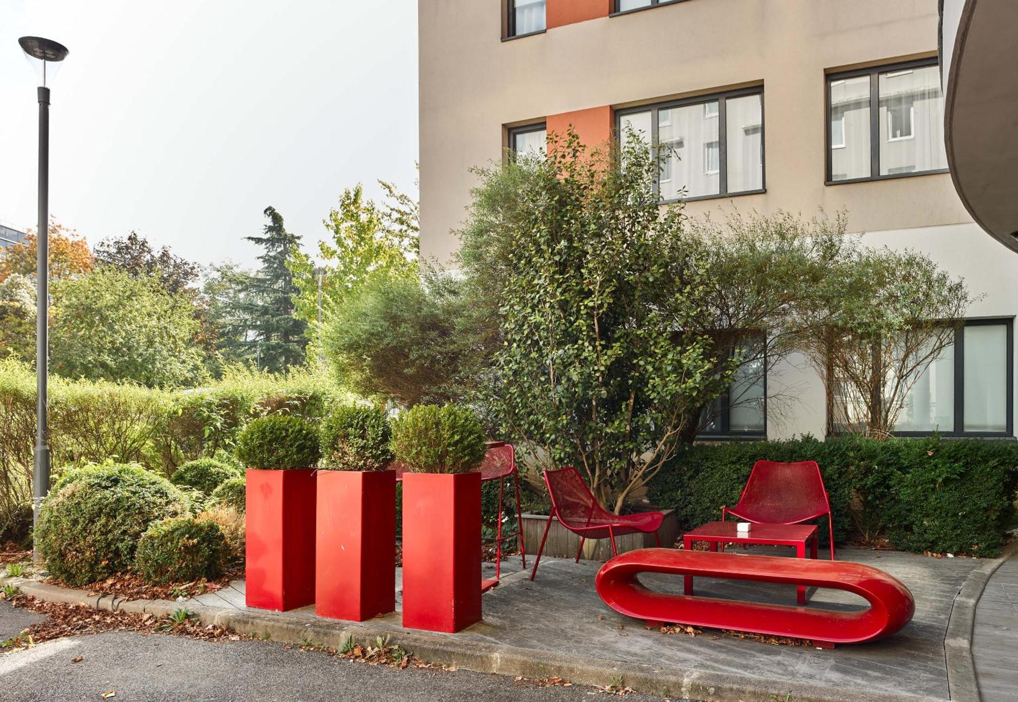 B&B Hotel Velizy Est Экстерьер фото